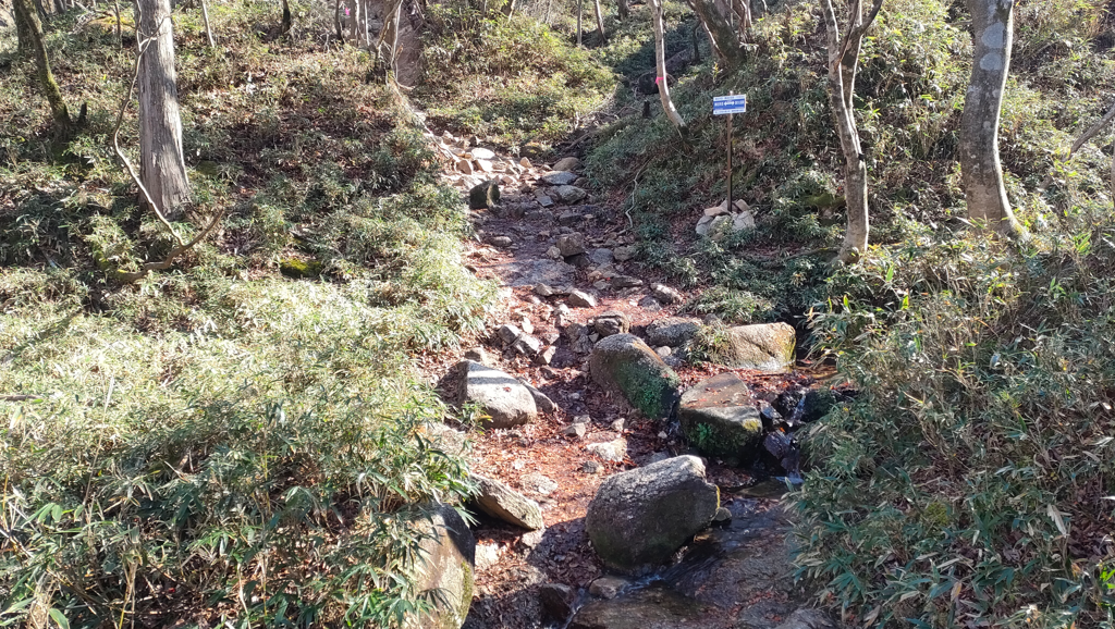 御在所岳ロープウェイから御在所岳へ㉖