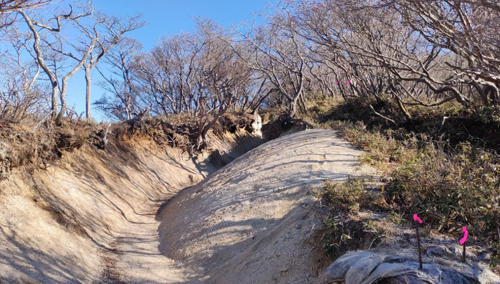 御在所岳ロープウェイから御在所岳へ㉗
